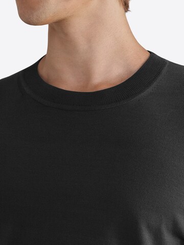 Vantory Sweater in Black