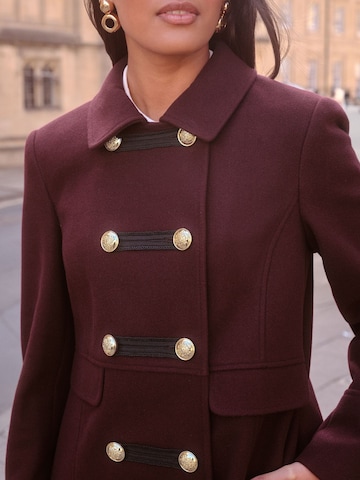 Manteau mi-saison love & roses en rouge