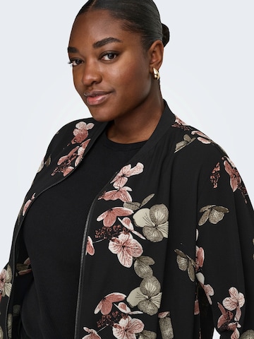 juoda ONLY Carmakoma Demisezoninė striukė 'CARLUX'