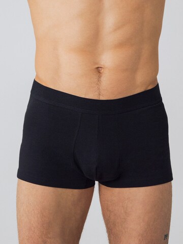 Boxer di Honest Basics in nero: frontale
