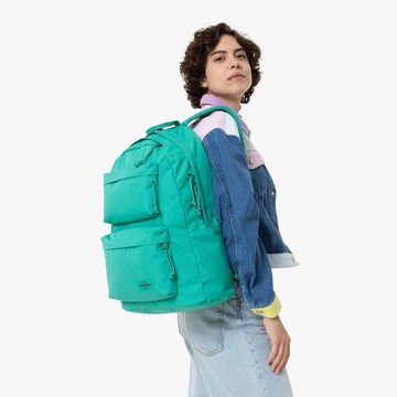 EASTPAK Backpack in Green: front