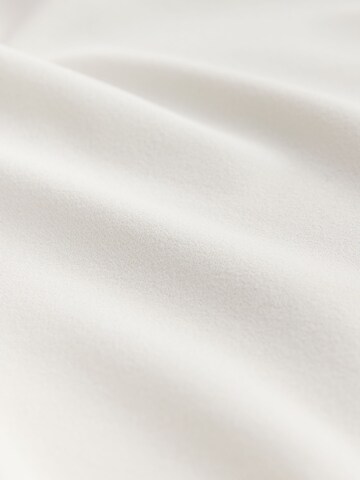 Next Top in Beige