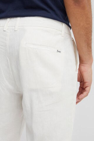 !Solid Regular Chino trousers 'Allan Liam' in White