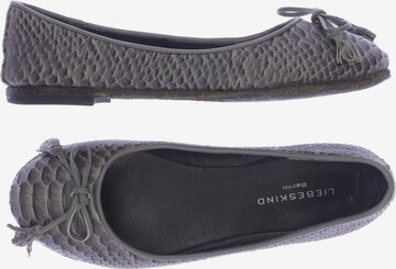 Liebeskind Berlin Flats & Loafers in 37 in Grey: front