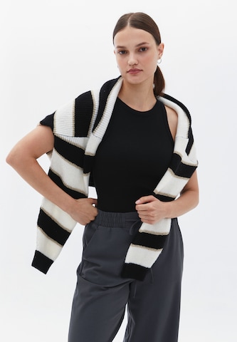 OXXO Top in Zwart