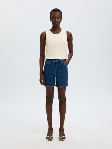 SELECTED - Top de punto en blanco