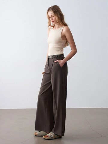 Dilvin Top in Beige