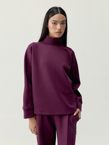 Born Sportief sweatshirt ' Thashi ' in Lila: voorkant