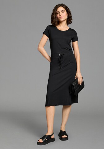 LAURA SCOTT Dress in Black
