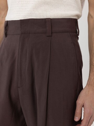 Regular Pantalon à pince 'Cristophe' Antioch en marron