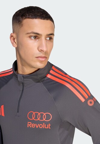ADIDAS PERFORMANCE Funktionsshirt 'Audi Formula One Team Mechanics' in Schwarz