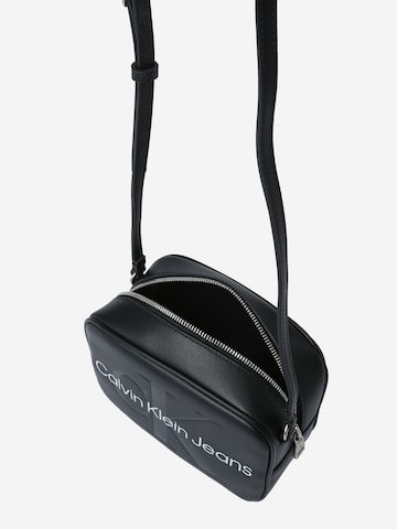 Calvin Klein Jeans Tasche in Schwarz