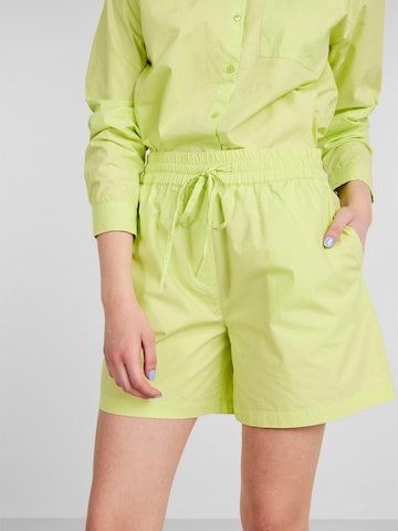 PIECES Loosefit Kalhoty 'Ava' – zelená