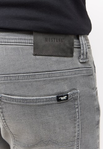 MUSTANG Slimfit Jeans 'Chicago' in Grau