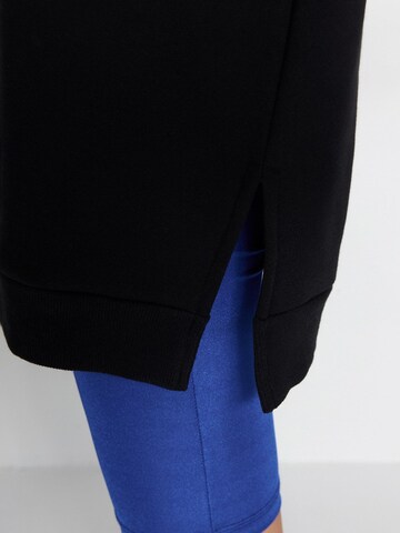 Sweat-shirt Trendyol en noir