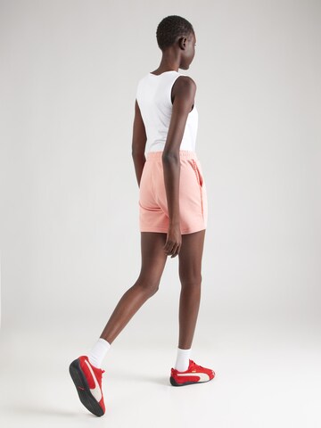 PUMA Loosefit Sportshorts 'ESS' in Pink: Rückseite