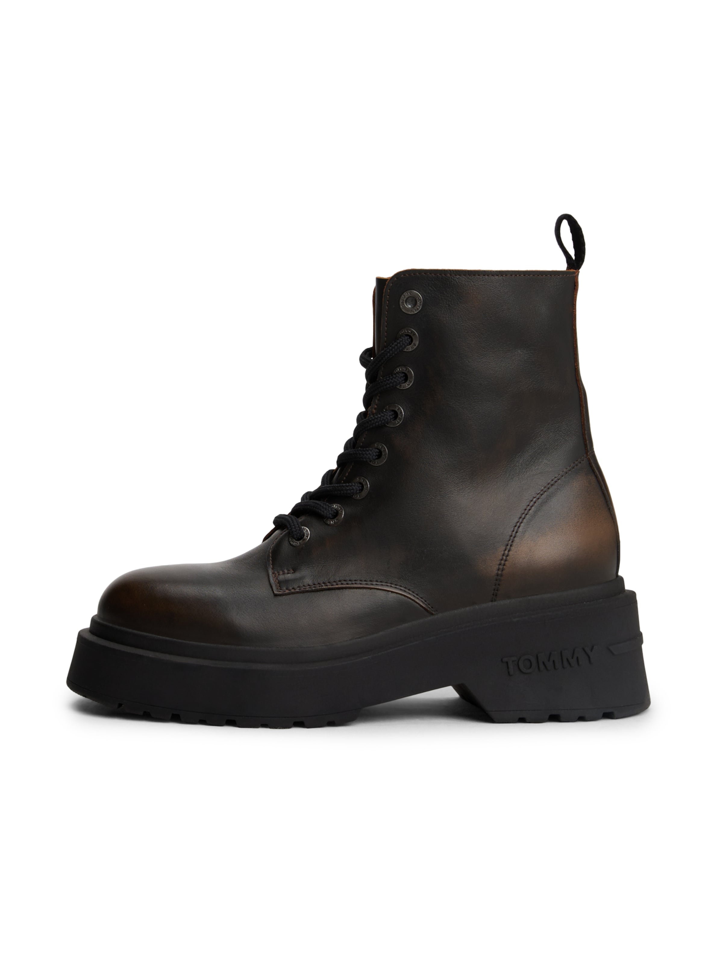 Bottines à lacets Tommy Jeans en marron : devant