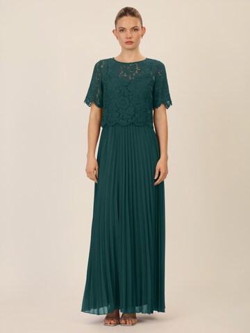 APART Evening Dress in Green: front