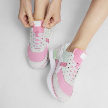 PUMA Sneakers laag 'Future Rider Play On' in Roze