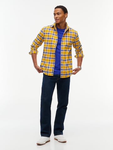 Tommy Jeans Regular fit Button Up Shirt in Yellow