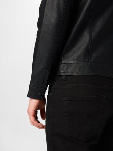 Veste mi-saison 'Warner' JACK & JONES en noir