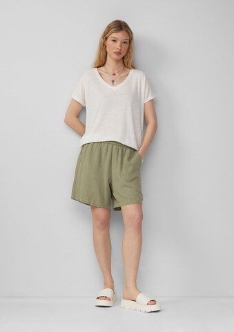QS Loose fit Pants in Green: front
