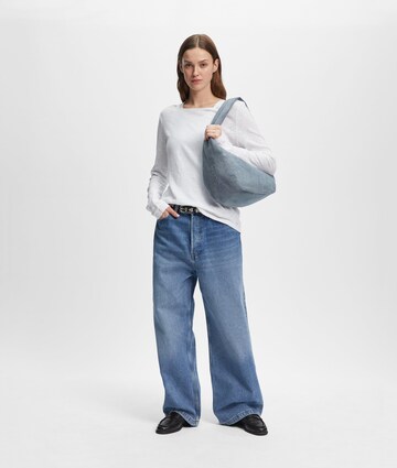 Liebeskind Berlin Shoulder bag in Blue: front