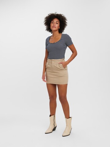 VERO MODA - Falda 'Evany' en beige