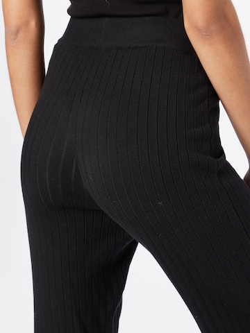 Regular Pantalon '90S' Abercrombie & Fitch en noir