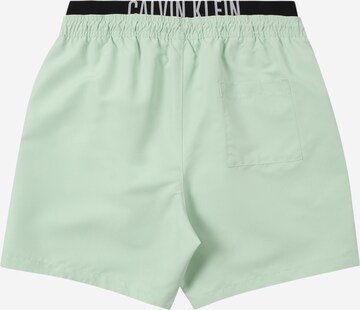 Calvin Klein Swimwear - Regular Calções de banho 'Intense Power' em verde