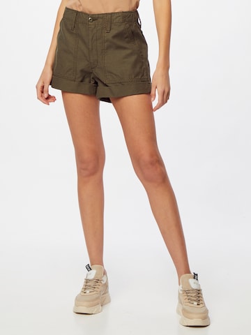 LEVI'S ® Regular Pants 'Ribcage Utility Short' in Green: front