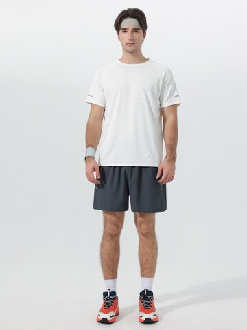 YOUTHUP Sports Suit in Grey