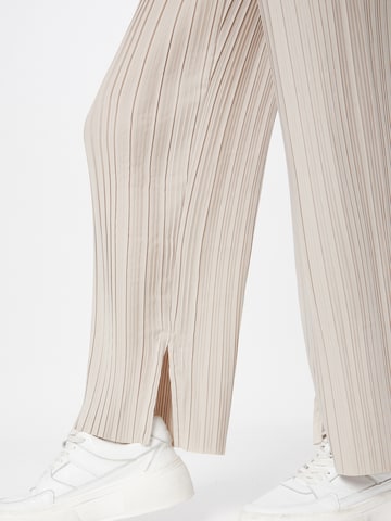 Loosefit Pantaloni 'Acra' di Gina Tricot in beige
