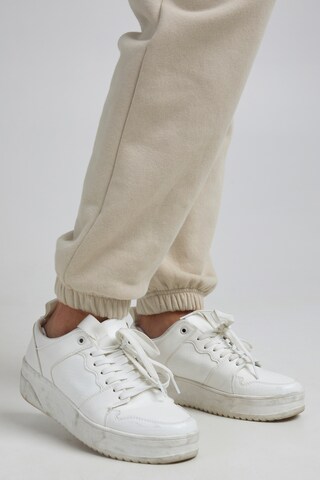 The Jogg Concept Tapered Bukser i beige