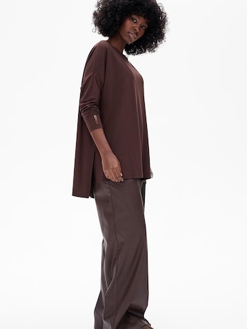Blue Shadow Blouse in Brown