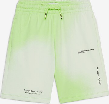 Calvin Klein Jeans Loose fit Pants in Green: front