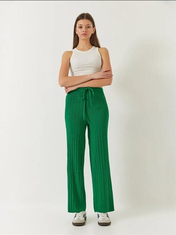 Bianco Lucci - Loosefit Calças em verde