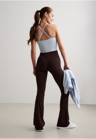 évasé Leggings 'Shape' Aim'n en marron