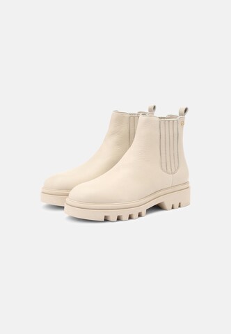 Fred de la BretoniÈre Chelsea Boot in Beige