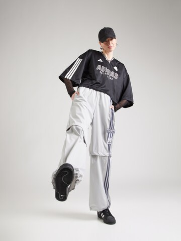 ADIDAS ORIGINALS Baggy Trousers in Grey