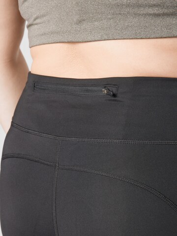 Nike Sportswear Skinny Workout Pants 'Fast' in Black