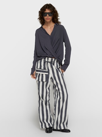 10Days Blouse in Grey