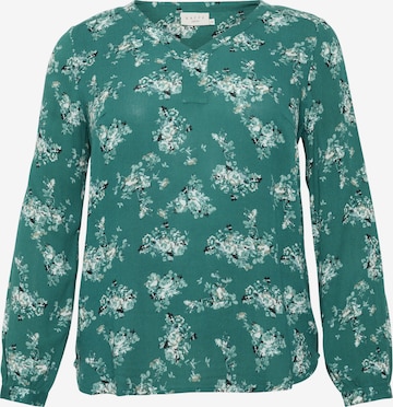 KAFFE CURVE - Blusa 'Ami' en verde: frente