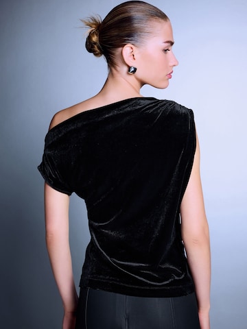 Next Top in Zwart