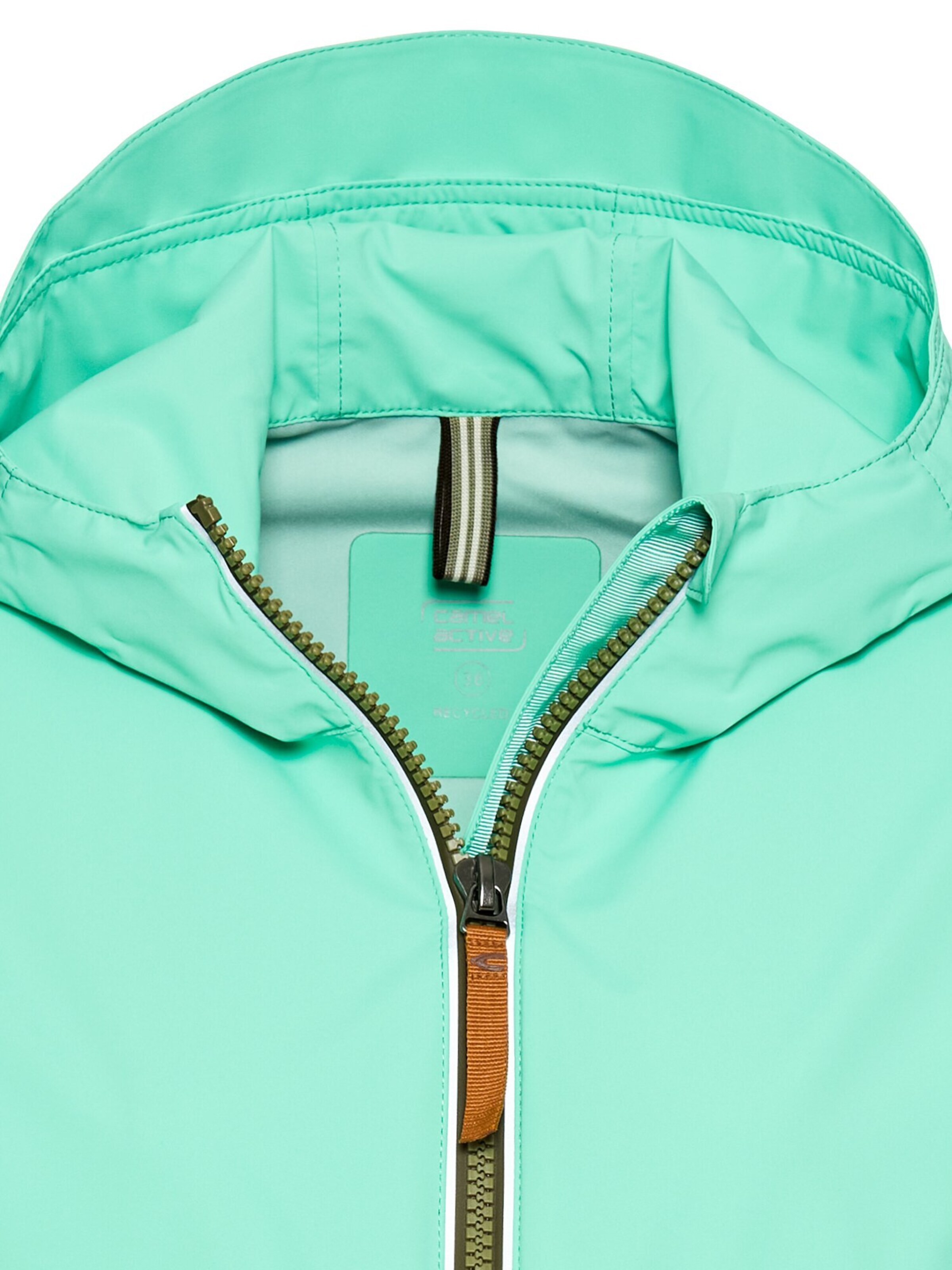CAMEL ACTIVE Windbreaker aus recyceltem Polyester in Grün