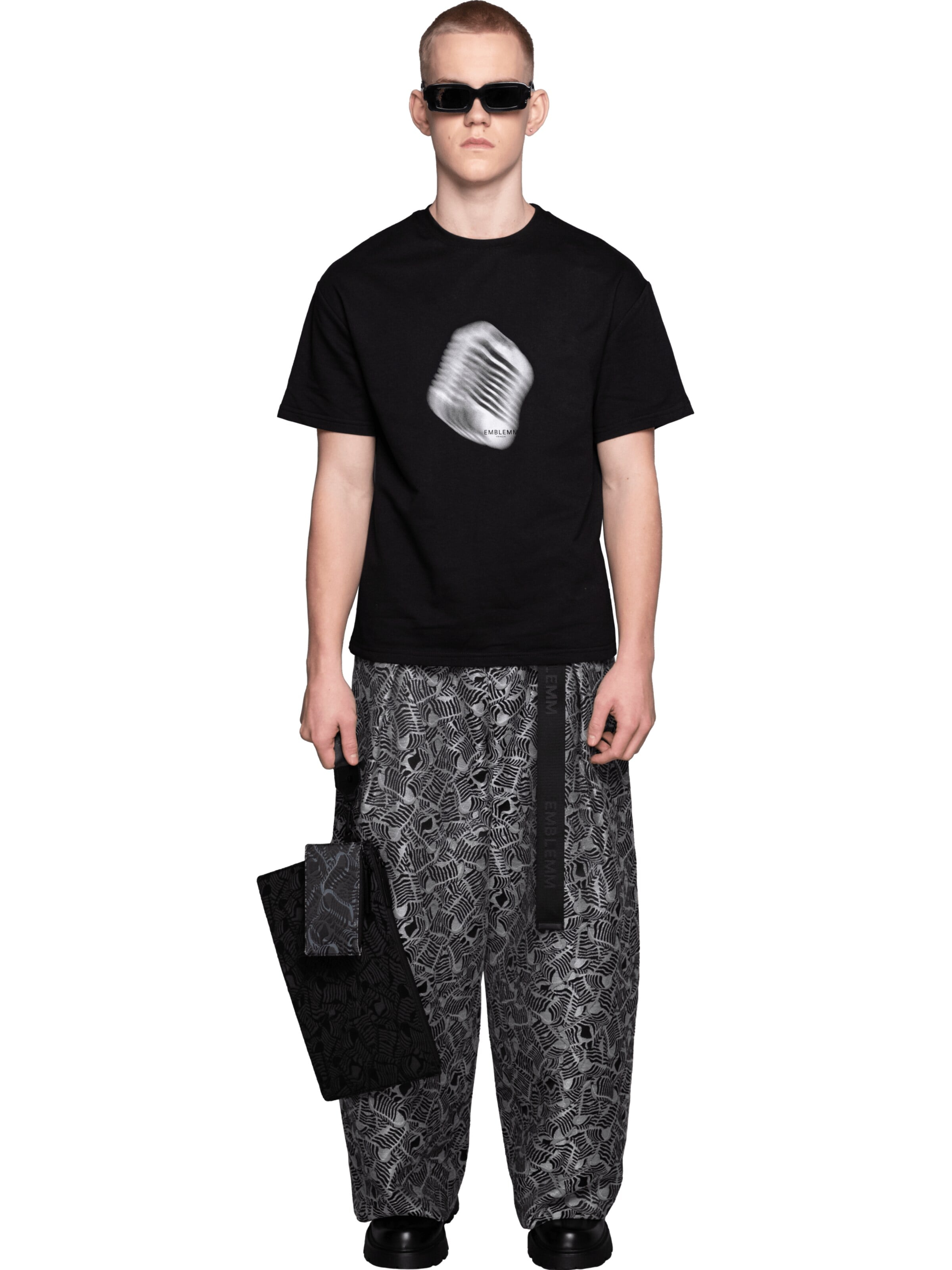 EMBLEMM Shirt 'Blurred Mic' in Black: front
