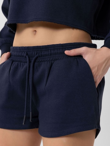 Jacey Quinn - regular Pantalón 'Elisabeth' en azul