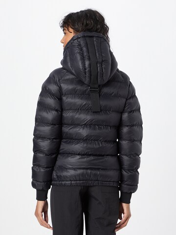 PEAK PERFORMANCE Outdoorjacke in Schwarz