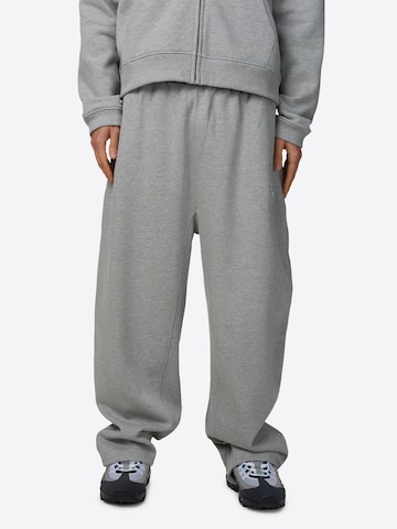 Loosefit Pantaloni di Good For Nothing in grigio: frontale