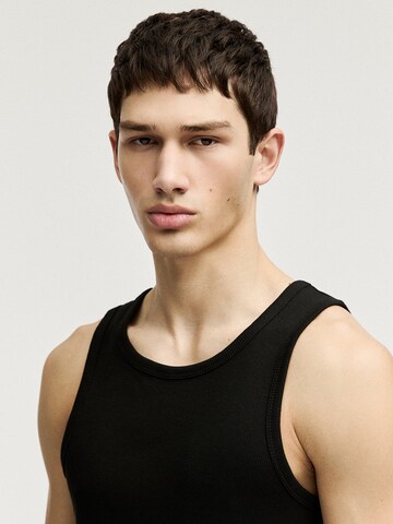 Pull&Bear Tričko - Čierna